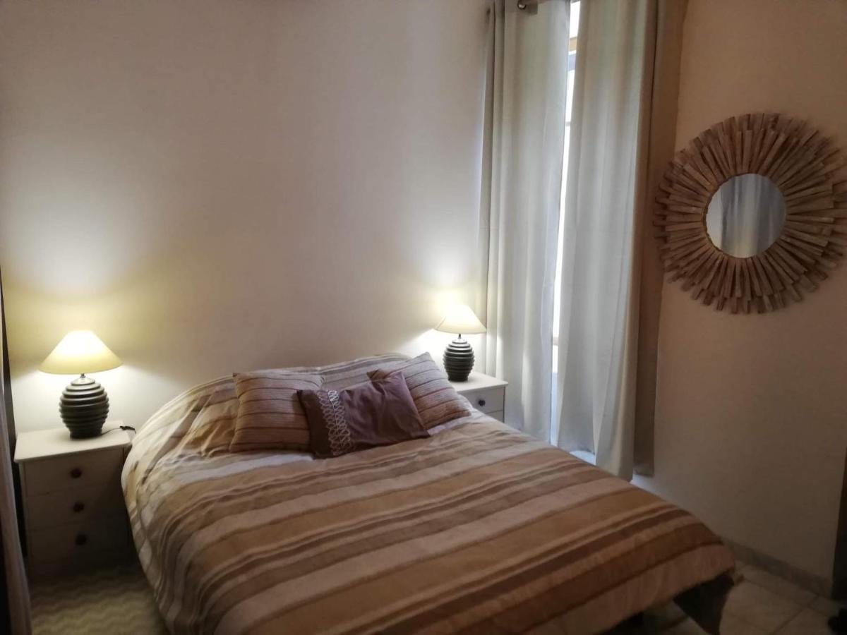 Orange: Appartement Pratique Et Idealement Place Orange  Kültér fotó